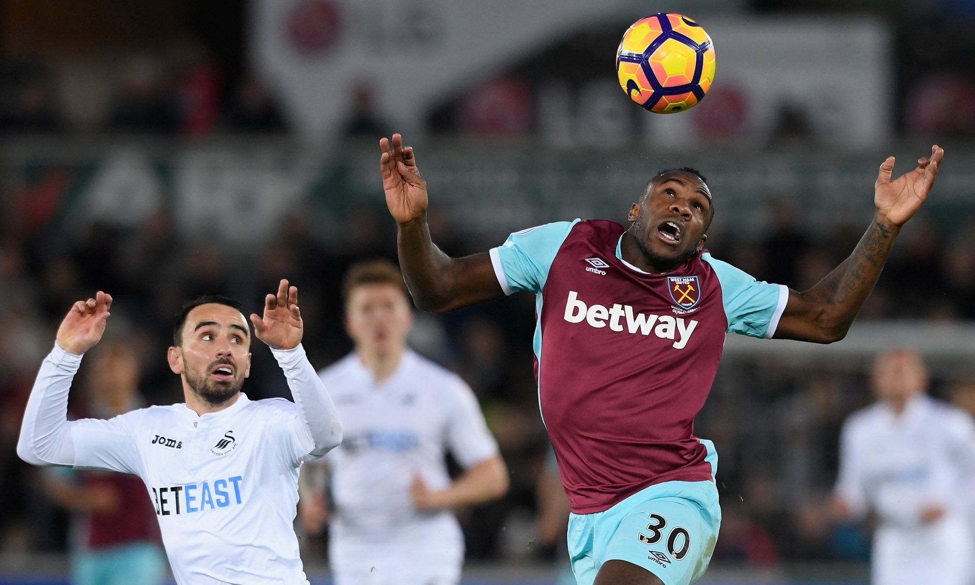 受限于伤病 受限于伤病